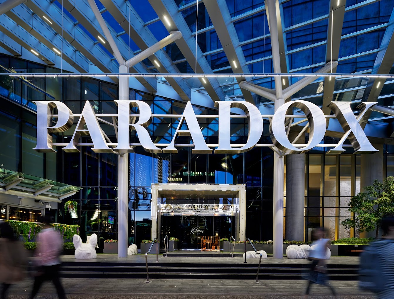 Paradox Hotel Vancouver